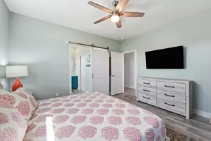 18705 Warrior Rd, Galveston, TX 77554 - Photo 19