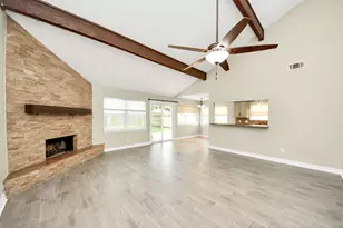 1104 N Heron Dr, Seabrook, TX 77586 - Photo 5