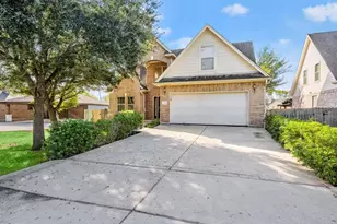 3212 Glastonbury Dr, Pearland, TX 77581 - Photo 3