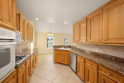 3212 Glastonbury Drive, Pearland, TX 77581 - Photo 11