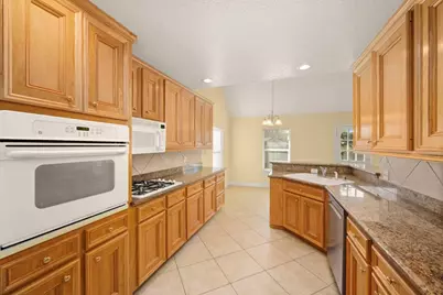 3212 Glastonbury Drive, Pearland, TX 77581 - Photo 13