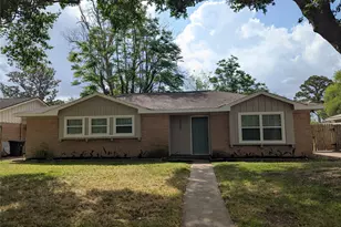 5737 Alvarado Dr, Houston, TX 77035 - Photo 1