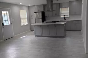 5737 Alvarado Dr, Houston, TX 77035 - Photo 5