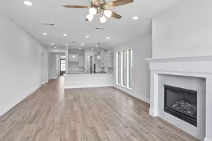 15223 Osie Limestone Ln, Conroe, TX 77302 - Photo 5