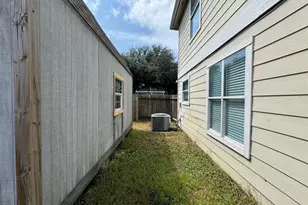 12006 Mallard Stream Ct, Houston, TX 77038 - Photo 21