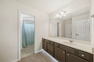 3010 Coachmaker Trl, Rosenberg, TX 77471 - Photo 17