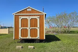 354 Haddock Dr, Palacios, TX 77465 - Photo 7