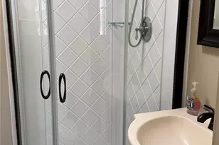 201 Hackberry Ln, Livingston, TX 77351 - Photo 21