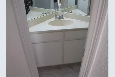 7575 Cambridge Street #3207, Houston, TX 77054 - Photo 9