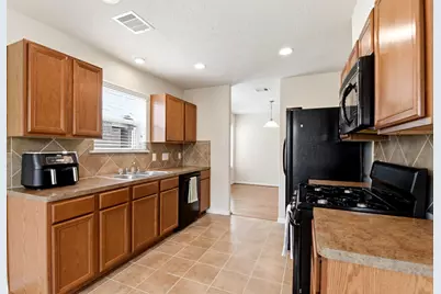 12563 Chiswick Road, Houston, TX 77047 - Photo 9