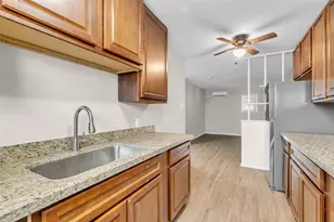 4706 Yellowstone Blvd, Houston, TX 77021 - Photo 9