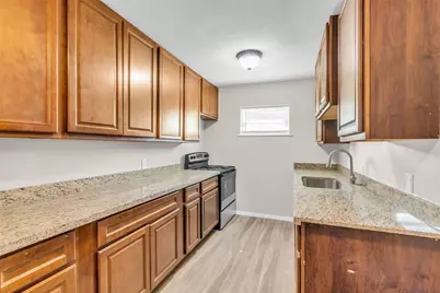 4706 Yellowstone Boulevard #2, Houston, TX 77021 - Photo 1