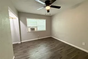 7515 Bayway Dr, Baytown, TX 77520 - Photo 15
