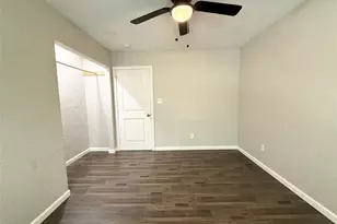 7515 Bayway Dr, Baytown, TX 77520 - Photo 11