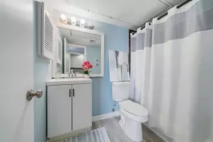 8523 Hearth Dr, Houston, TX 77054 - Photo 17