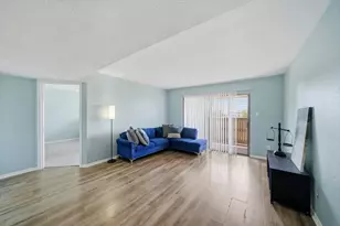 8523 Hearth Dr, Houston, TX 77054 - Photo 5