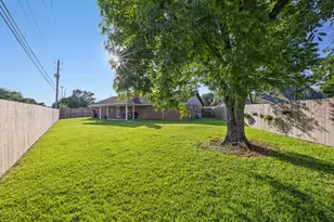 4502 Sage Cir, Baytown, TX 77521 - Photo 27