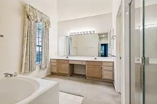 2 Windledge Pl, The Woodlands, TX 77381 - Photo 15