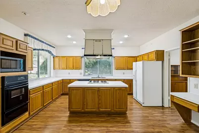 2 Windledge Place, Spring, TX 77381 - Photo 9