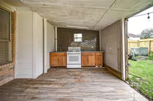 11906 Dinosaur Valley Dr, Sugar Land, TX 77498 - Photo 49