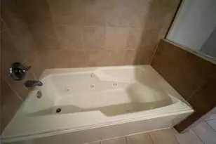 508 W Clay St, Houston, TN 77019 - Photo 17