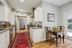 10 S Briar Hollow Ln, Houston, TX 77027 - Photo 13