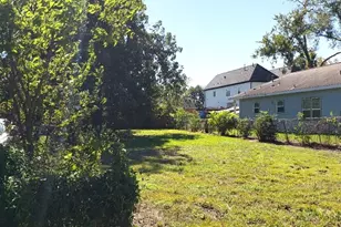 510 E 40th St, Houston, TX 77022 - Photo 1