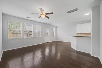 43 S Camellia Grove Circle, The Woodlands, TX 77382 - Photo 5