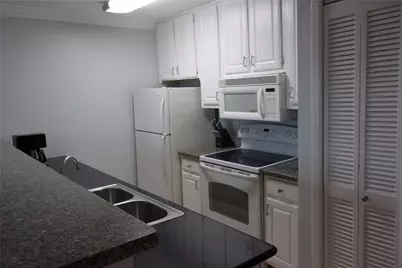 9520 Seawall Boulevard #113, Galveston, TX 77554 - Photo 7