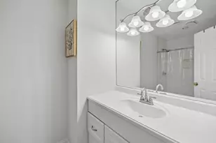 2601 Augusta Dr, Houston, TX 77057 - Photo 7