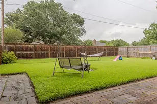 625 S Remington Dr, Angleton, TX 77515 - Photo 25