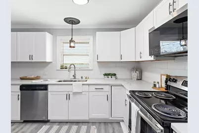 2055 Hwy 87, Crystal Beach, TX 77650 - Photo 13