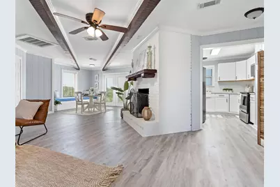 2055 Hwy 87, Crystal Beach, TX 77650 - Photo 11