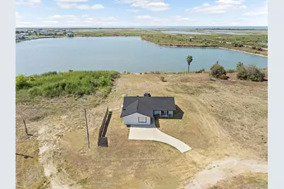 2055 Hwy 87, Crystal Beach, TX 77650 - Photo 3