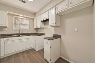 12239 W Village Dr, Houston, TX 77039 - Photo 11