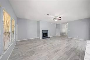 2406 Winter Trail Dr, Conroe, TX 77304 - Photo 9