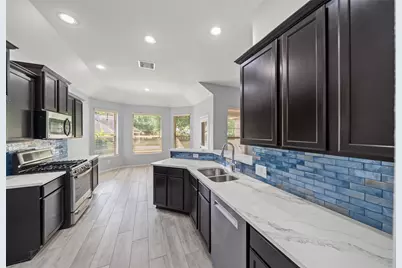 2406 Winter Trail Drive, Conroe, TX 77304 - Photo 11