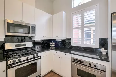 2437 South Boulevard #2, Houston, TX 77098 - Photo 17