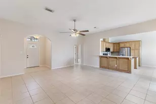 105 Hummingbird Ct, Richwood, TX 77566 - Photo 5