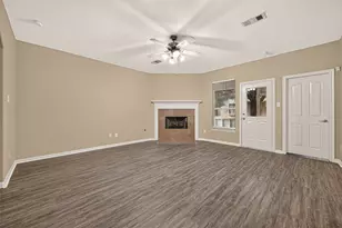 4903 Summer Ridge Dr, Conroe, TX 77303 - Photo 9
