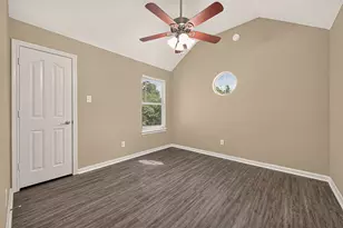 4903 Summer Ridge Dr, Conroe, TX 77303 - Photo 23