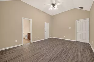 4903 Summer Ridge Dr, Conroe, TX 77303 - Photo 33