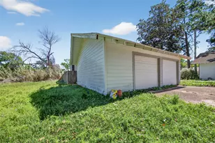 614 Pine Cir, Seabrook, TX 77586 - Photo 43