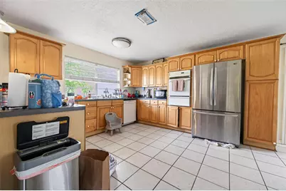 614 Pine Circle, Seabrook, TX 77586 - Photo 9