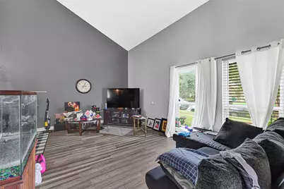 5638 Fairview Forest Drive, Houston, TX 77088 - Photo 21