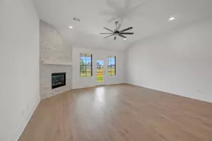 21007 Red Arbutus Ct, Tomball, TX 77447 - Photo 3