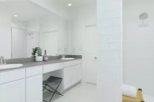 1001 S Oakhurst Dr, Dayton, TX 77535 - Photo 37