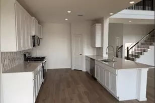 1001 S Oakhurst Dr, Dayton, TX 77535 - Photo 13