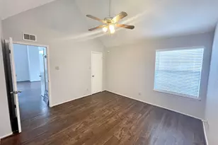 14550 Fonmeadow Dr, Houston, TX 77035 - Photo 11