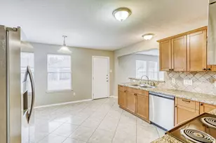 14022 Crestbourne Ct, Houston, TX 77014 - Photo 9